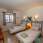 Brisas 112 - Lh1033 By Now Ltd